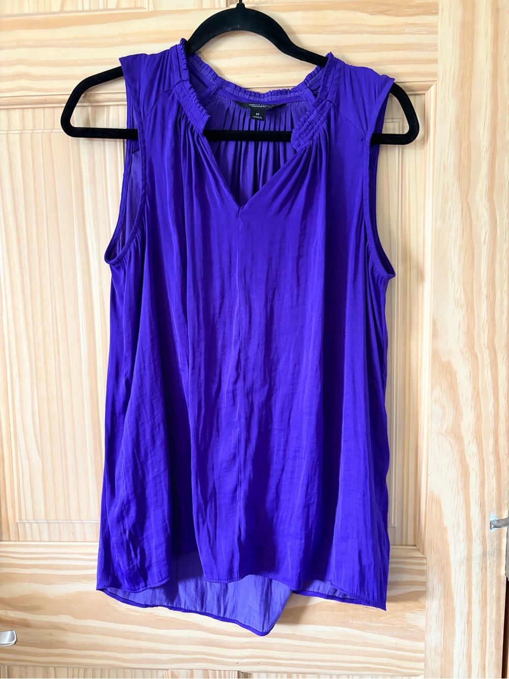 Simply Vera Vera Wang Sleeveless V-Neck Top in Electric Purple
